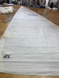Main - UK Sail Makers - $600.00 - (Sku=0015, LU=40.34', LE=42.66', FT=13,5', LP=13.55')