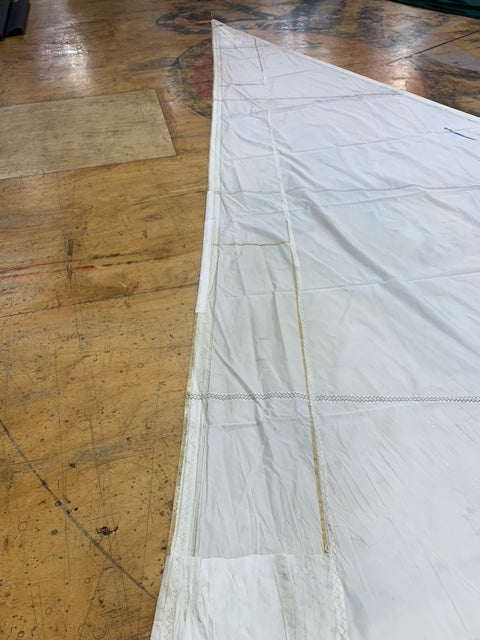 Genoa - Mack Sails - $100.00 - (Sku=0059, LU=32.33', LE=28.4', FT=17.6', LP=15.25')