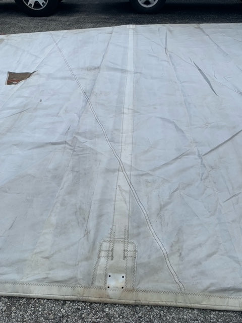 Main - UK Sail Makers - $600.00 - (Sku=0065, LU=34.0', LE=37.6', FT=17.2', LP=')